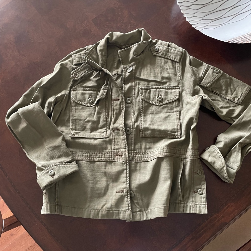 American Eagle Outfitters Army Green Jean Jacket with Collar and Long Sleeves - Picture 1 of 3